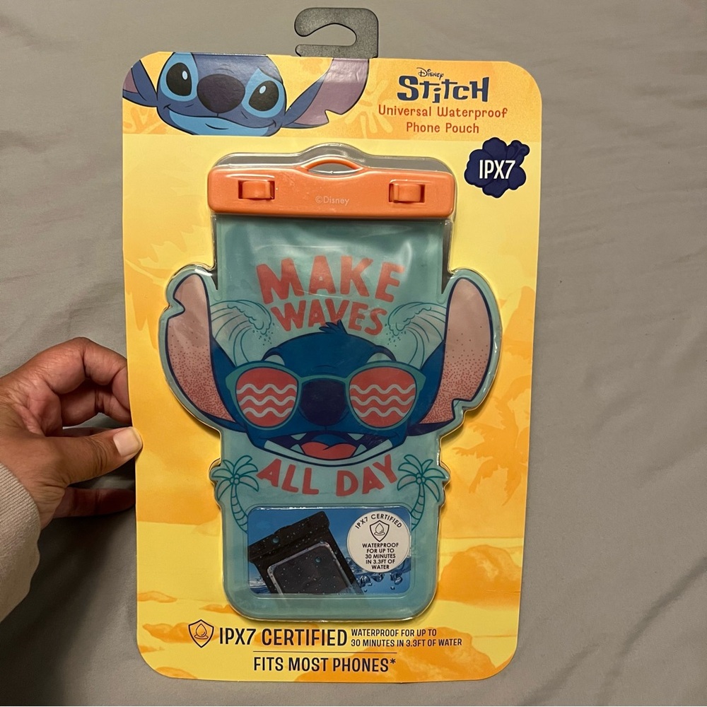 Disney Stitch Universal Phone Case Holder NWT BRAND NEW